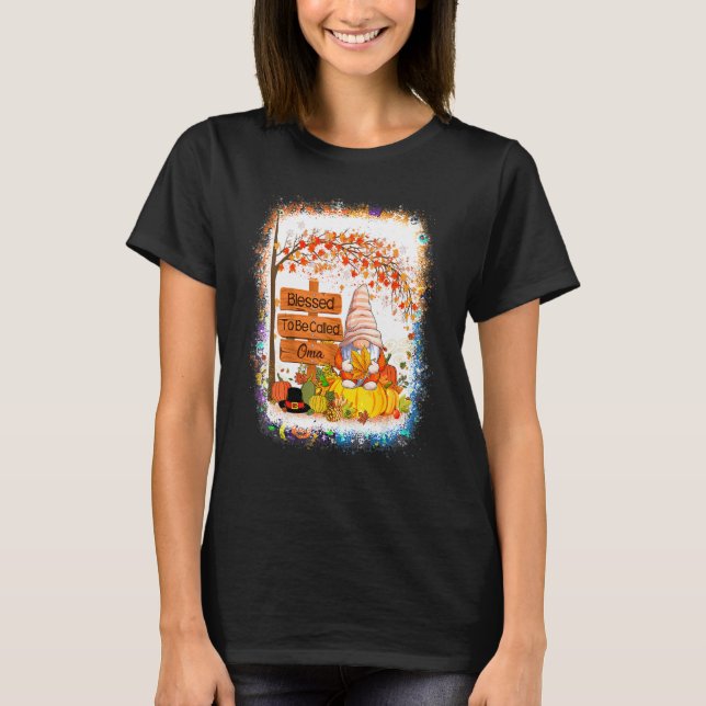 Selig genannt Oma Gnome Herbst Thanksg T-Shirt (Vorderseite)