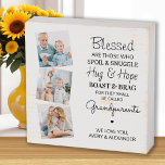 Selige Großeltern Großkinder FotoCollage Holzkisten Schild<br><div class="desc">Feiern Sie Ihre Großeltern mit einer individuellen Collage-Plakette für Fotos. Diese einzigartige Großeltern zitieren Plakette ist das perfekte Geschenk, ob Geburtstag, Großeltern oder Weihnachten. Wir hoffen, dass Ihr besonderes Geschenk für die Großeltern in den kommenden Jahren zu einem wertvollen Sake wird. . Zitat " Selig sind diejenigen, die Spoil &...</div>