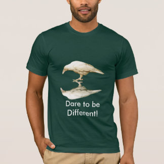 Seltenes Weiß (leuzystisch) Rabe für Vogelliebhabe T-Shirt
