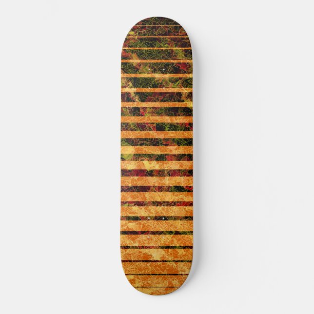 Seltsame orangefarbene Streifen und zerkratzte kle Skateboard (Vorderseite)