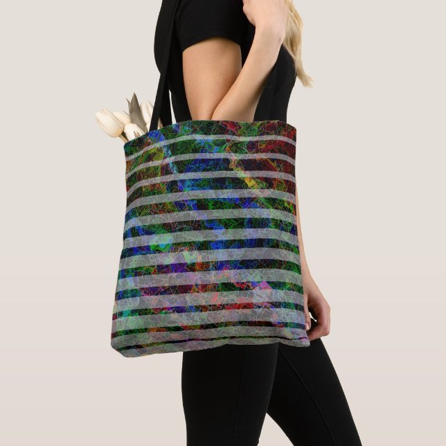 Seltsame Streifen und kratzte abstrakte Quadrate Tasche (Von Nahem)