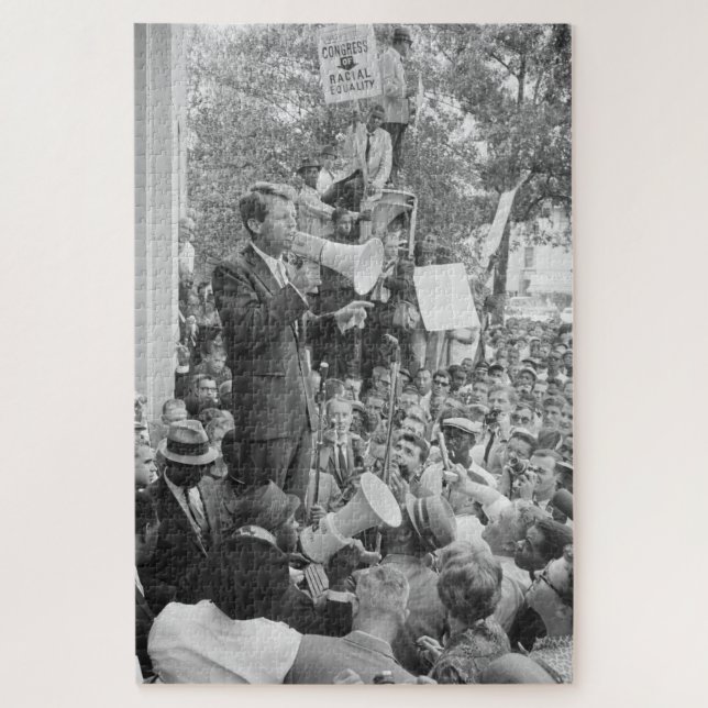 Sen. Robert Kennedy Campaigning für US-Präsident (Vertikal)