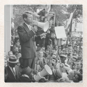 Sen. Robert Kennedy Campaigning für US-Präsident Glasuntersetzer