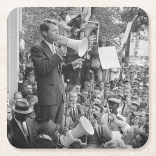 Sen. Robert Kennedy Campaigning für US-Präsident Rechteckiger Pappuntersetzer