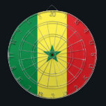 Senegal-Flagge Dartscheibe<br><div class="desc">Die senegalesische Flagge ist ein vertikales Triband mit einem Emblem in der Mitte. Die verwendeten Farben in der Flagge sind rot,  grün,  gelb. Der Anteil der senegalesischen Flagge beträgt 2:3. Die Flagge Senegals wurde 1960 adoptiert.</div>
