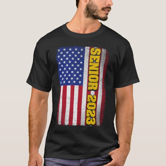 Senior 2023 US American Flag Abschluss Gift T-Shirt (Vorderseite)