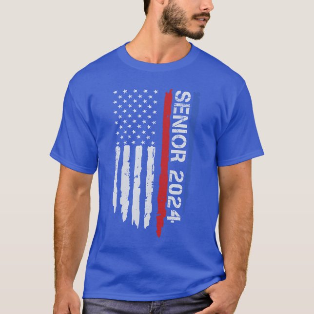 Senior 2024 American Flag Graduation Class Of 2024 T-Shirt (Vorderseite)