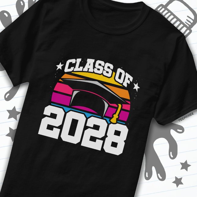 Senior 2028 Class of 2028 Abschluss Retro Sunset T-Shirt (Von Creator hochgeladen)