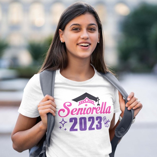 Seniorella 2023 T-Shirt (Von Creator hochgeladen)