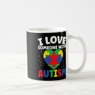 Sensibilisierung für Autismus verbreiten und Unter Kaffeetasse