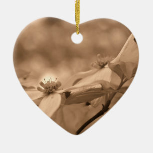 Sepia Dogwood Blossoms Blume Keramikornament