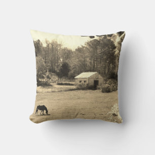 Sepia Tone Foto des braunen Pferdes mit Blume Kissen