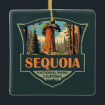 Sequoia Nationalpark Illustration Retro Keramikornament<br><div class="desc">Sequoia Vektorgrafik Design. Der Park ist der höchste Punkt in den benachbarten United Staaten, Mount Whitney, und liegt südlich des Kings Canyon National Park.</div>