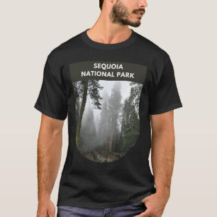Sequoia-Nationalpark - Nebliger Frühling  T-Shirt