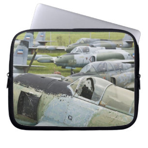 SERBIEN, Belgrad. Jugoslawisches Luftfahrtmuseum Laptopschutzhülle