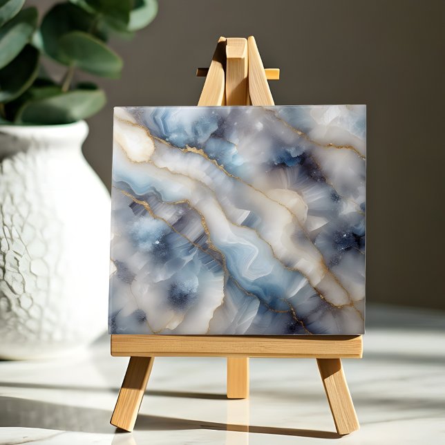 Serene blaue Wirbel und zarte goldene Venen Fliese (Von Creator hochgeladen)