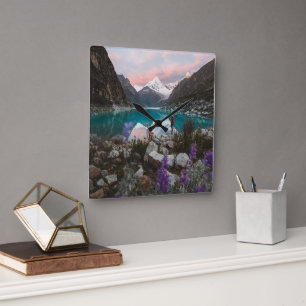 Serene Blue Berg- und Fluss-Wanduhr – Modern H Quadratische Wanduhr