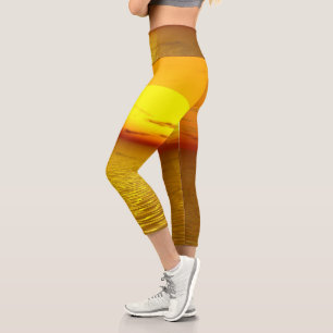 Serene Sunset Capri-Leggings mit natürlichem Desig Capri Leggings