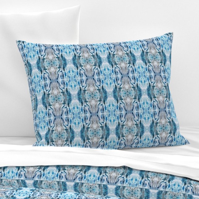Serene symmetric ice blue S-size abstract pattern Kissenbezug (Von Creator hochgeladen)