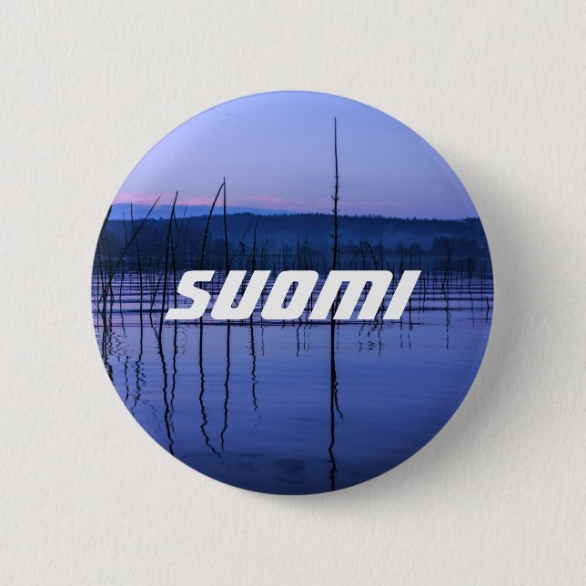 Serene und misty lake Suomi Abzeichen Button (Vorderseite)