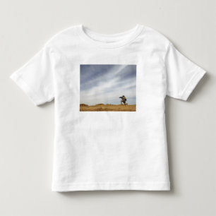 Sergeant stellt Sicherheit zur Verfügung Kleinkind T-shirt
