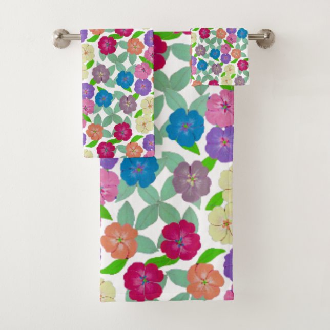 Serviette de bain à fleurs de géranium (En situation)