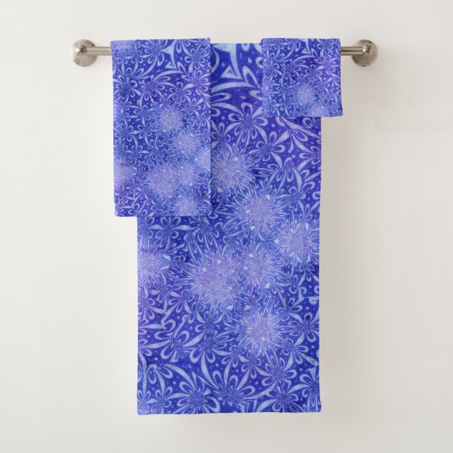 serviette de bain mauve passion (En situation)