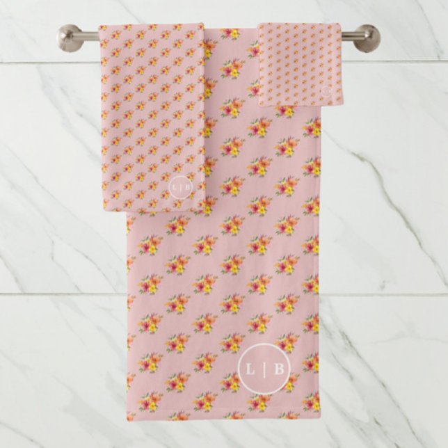 Serviette de bain rose floral (Créateur téléchargé)