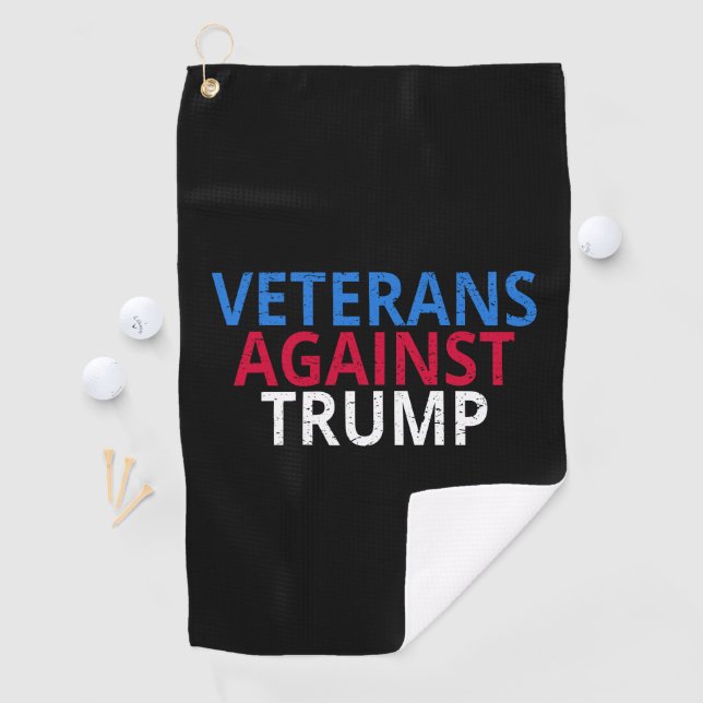 Serviette De Golf Anti-Trump - Les vétérans contre Trump (En situation)