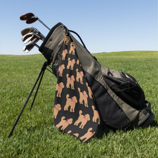 Serviette De Golf Doodle de Tan amusant chien sur noir (Golf towels are great stocking stuffers!)