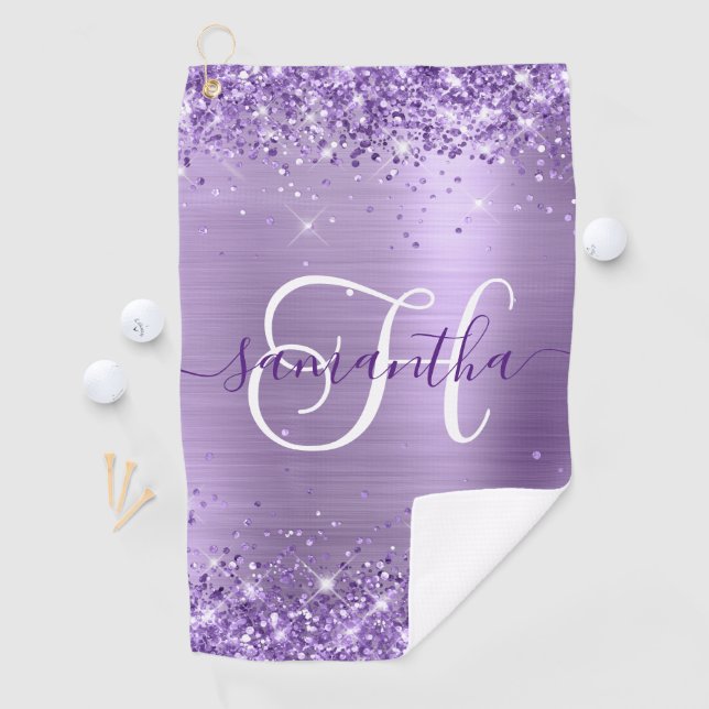 Serviette De Golf Monogramme de glam violet de la Glitterie (En situation)