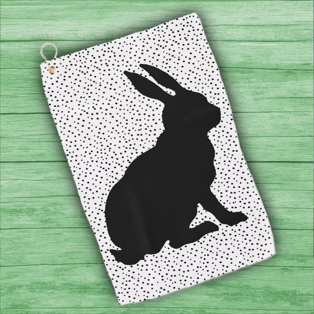 Serviette De Golf Pois assis sur le profil côté lapin noir (Black Silhouette sitting rabbit on white with black polka dots golf towel.)