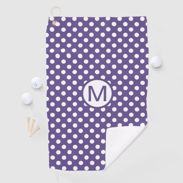Serviette De Golf Violet violet avec Monogramme de Pois blancs (En situation)