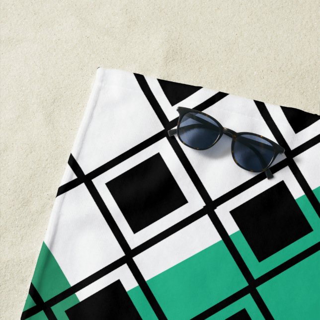 Serviette De Plage Arlequin Triangle Vert (En situation)