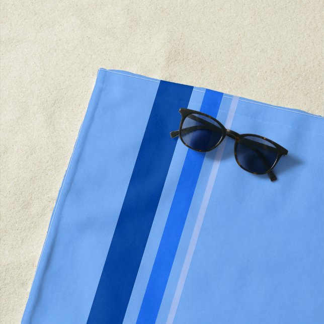 Serviette de plage Bleu Bande (En situation)