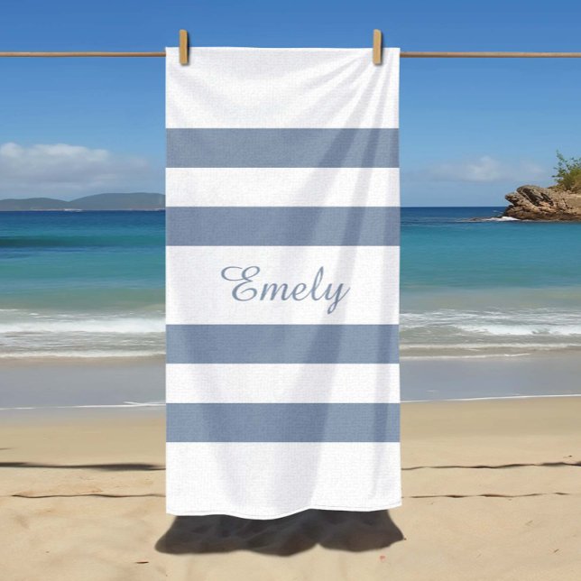 Serviette De Plage Bleu Dusty moderne rayé (Modern Dusty Blue Striped Beach Towel)