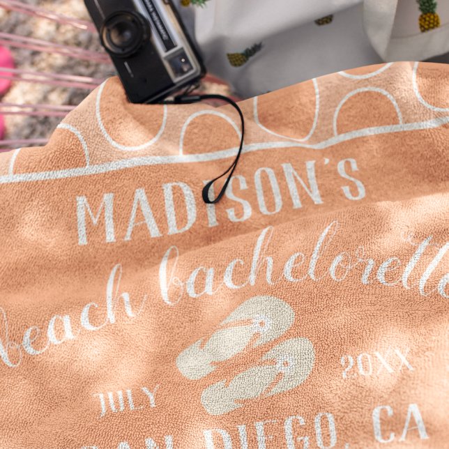Serviette De Plage Cadeau de fête de bachelorette à pois pêche (Créateur téléchargé)