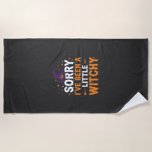 Serviette De Plage Citation drôle de petite sorcière pour Halloween