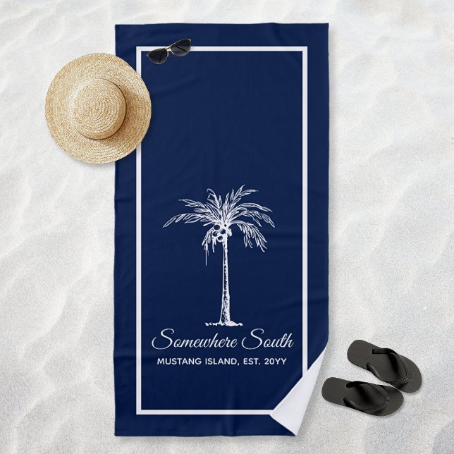Serviette De Plage Elégant Marine Bleu Palmier Blanc Personnalisé (Elegant Navy Blue White Palm Tree Personalized Beach Towel)