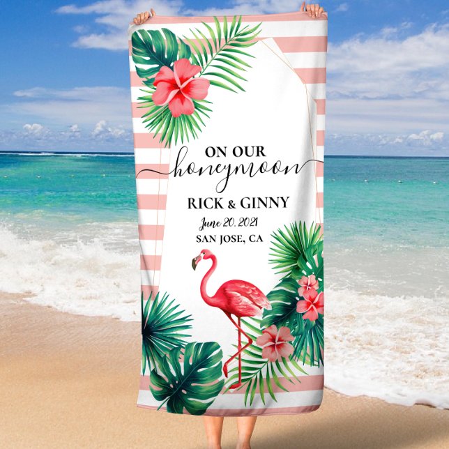 Serviette De Plage Flamant Rose Feuilles Tropicales Rayures Lune de M (Pink Flamingo Tropical Leaves Stripes Honeymoon Beach Towel)