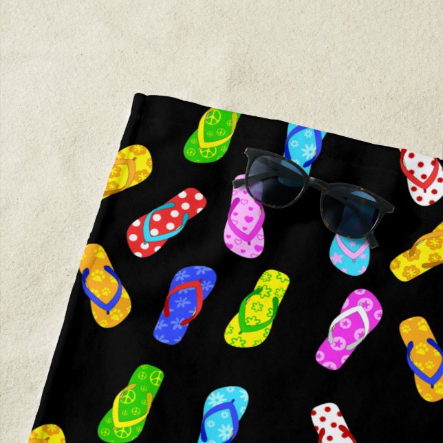 Serviette De Plage Flip Flop Motif Black Beach Towne (En situation)
