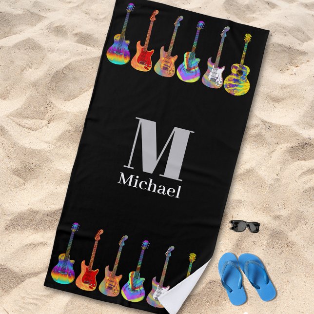 Serviette De Plage Guitares Psychedéliques Personnalisées Noires (Guitar pattern custom monogram beach towel with funky psychedelic guitars on black for musicians )