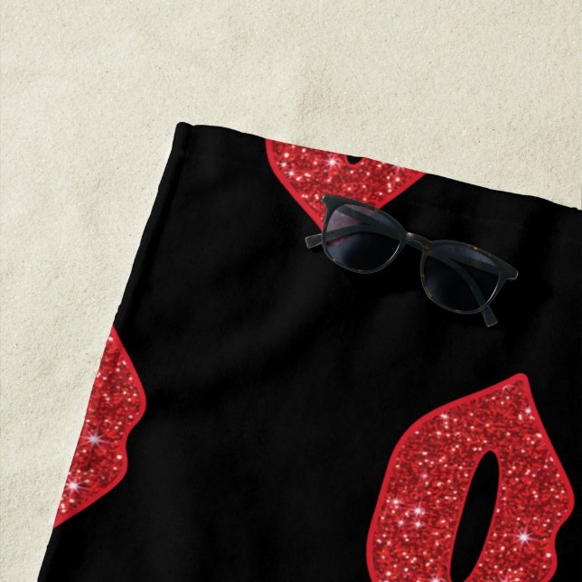 Serviette De Plage La Parties scintillant des lèvres rouges baise une (En situation)