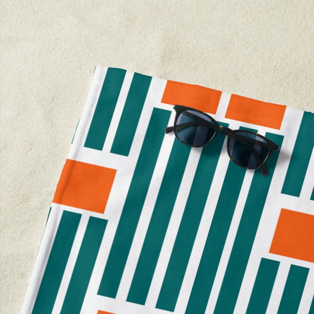 Serviette De Plage Lignes et boîtes turquoises (En situation)
