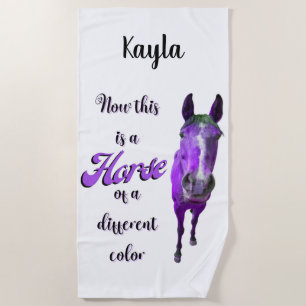 Serviette De Plage Maintenant C'est Un Cheval De Couleur Différente V