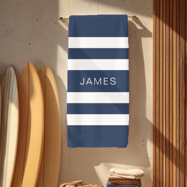 Serviette De Plage Marine moderne Elegant Blue Stripes Nom du Motif (Modern Elegant Navy Blue Stripes Pattern Name Beach Towel)