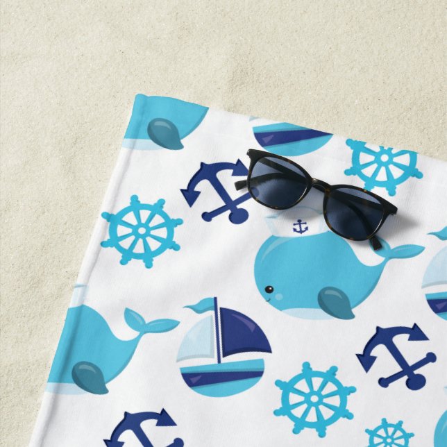 Serviette De Plage Motif De Baleines, Beaux Baleines, Baleines Bleues (En situation)