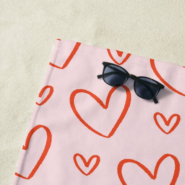 Serviette De Plage Motif de coeur rose et rouge (En situation)