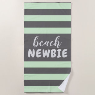 Serviette De Plage Pastel Green Stripes Texte personnalisé Plage NEWB