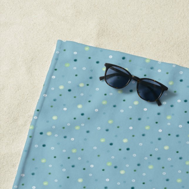 Serviette De Plage Petits pois bleu clair. (En situation)